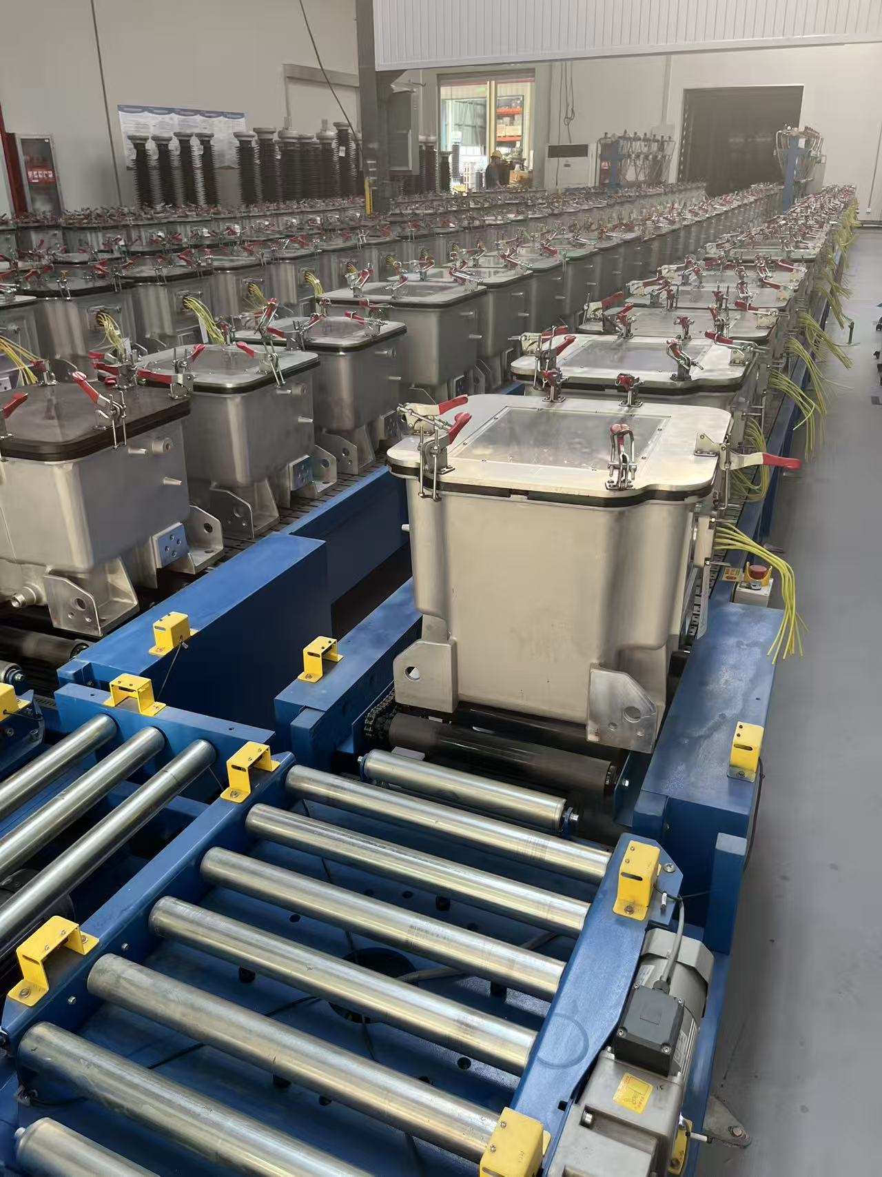 高压电器生产流水线(油箱生产线)